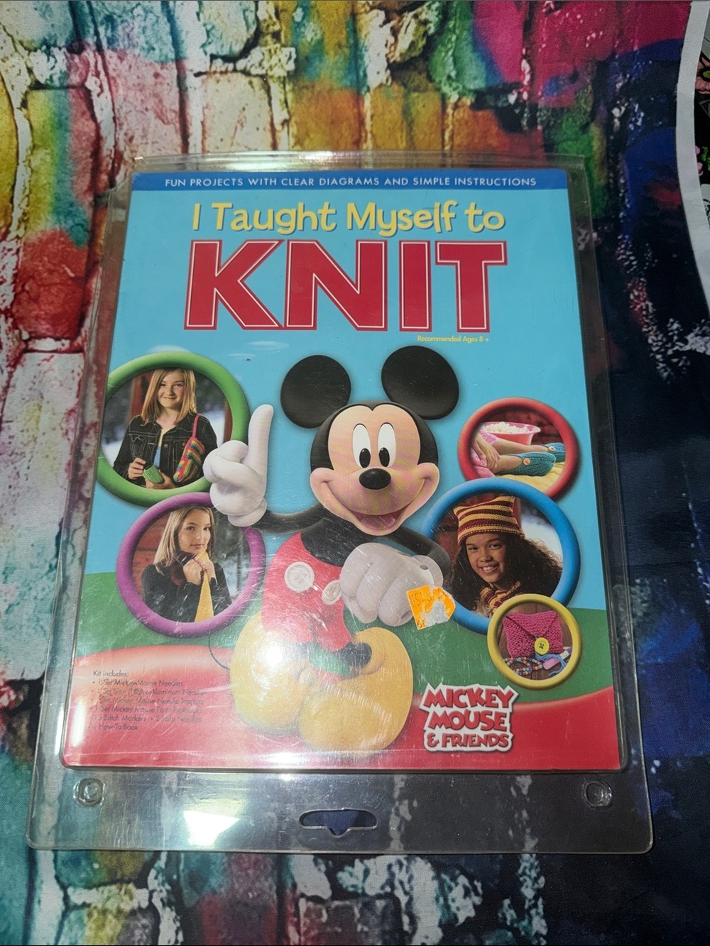Knitting Kit - Mickey Mouse & friends